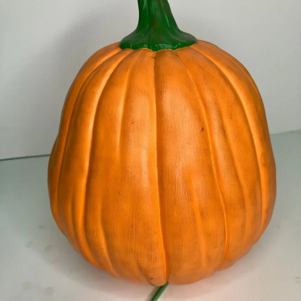 Vintage Ceramic Halloween Jack O Lantern Crooked Grin Wink Pumpkin Lights Up